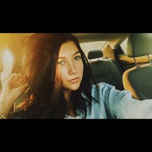 Meet your Posher, Francesca